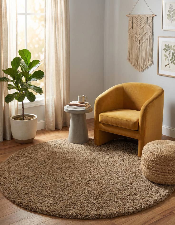 Detail image of 6' x 6' Solid Shag Round Rug