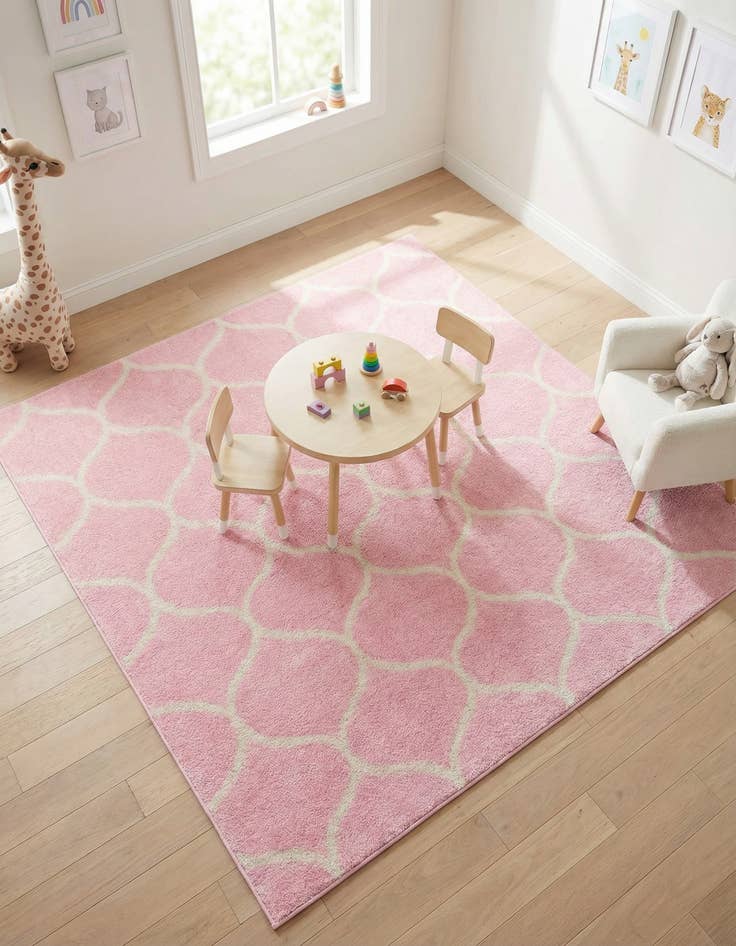 Detail image of 6' x 6' Lattice Frieze Square Rug