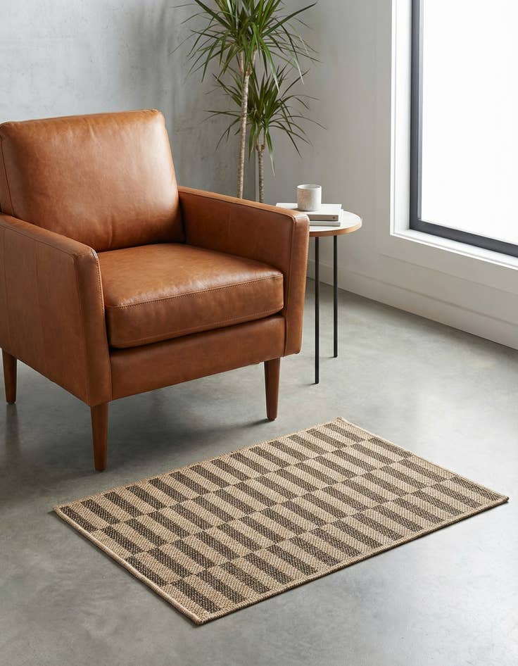 Detail image of 2' 2 x 3' Dunes Rug