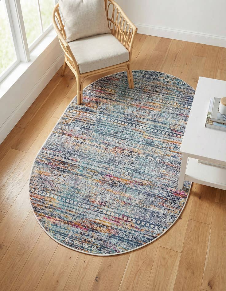 Detail image of 3' 7 x 5' 3 Malibu Oval Rug