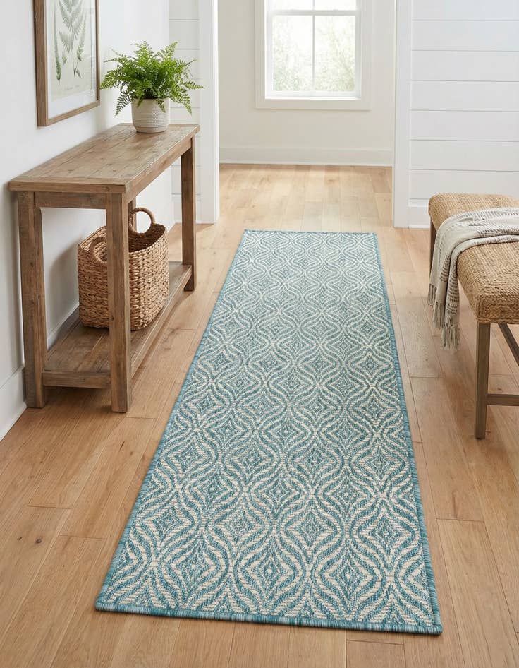Detail image of 2' x 6' Washable Lattice Indoor / Outdoor Runner Rug