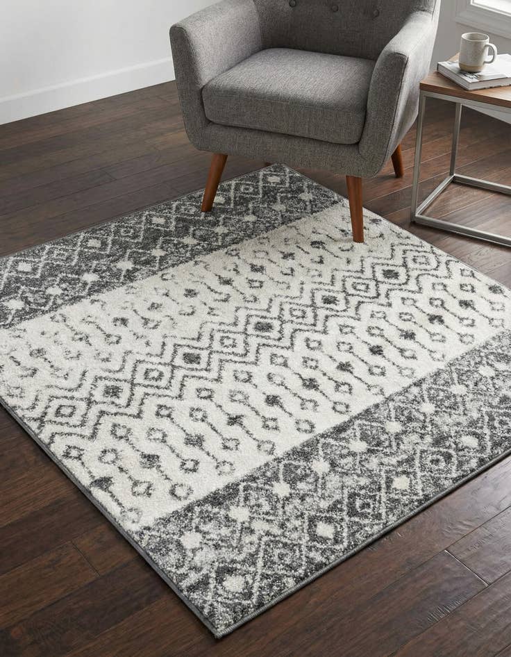 Detail image of 4' x 4' Moroccan Trellis Square Rug