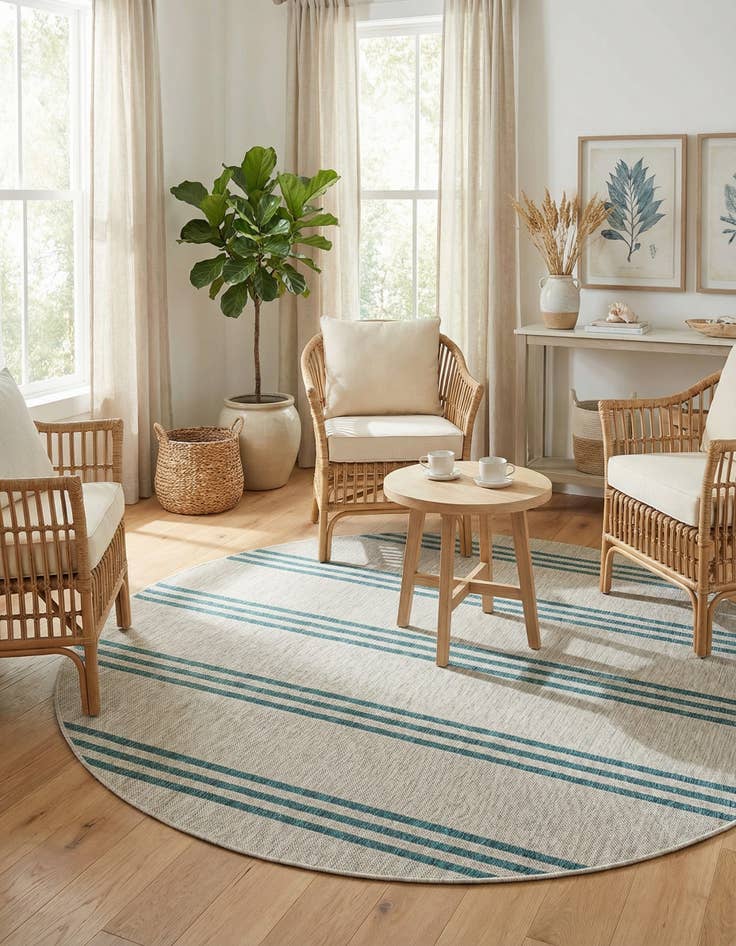 Detail image of 6' 7 x 6' 7 Easy-Clean Jill Zarin Anguilla Indoor / Outdoor Round Rug