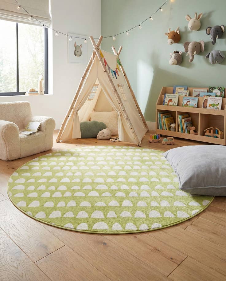 Detail image of 7' 10 x 7' 10 Whimsy Kids Round Rug