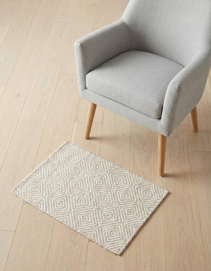 Detail image of 2' x 3' 1  Hand Woven Geo Trellis Flatweave Rug