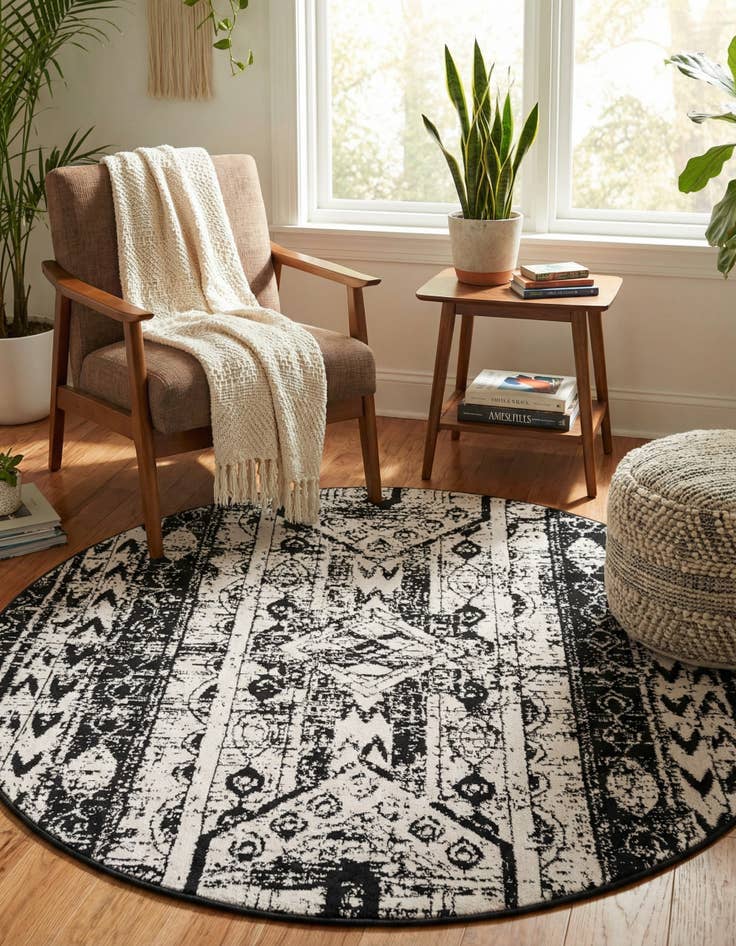 Detail image of 5' 3 x 5' 3 Oregon Round Rug