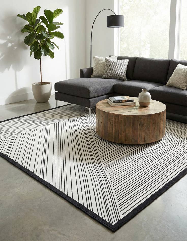 Detail image of 7' 10 x 7' 10 Milano Square Rug