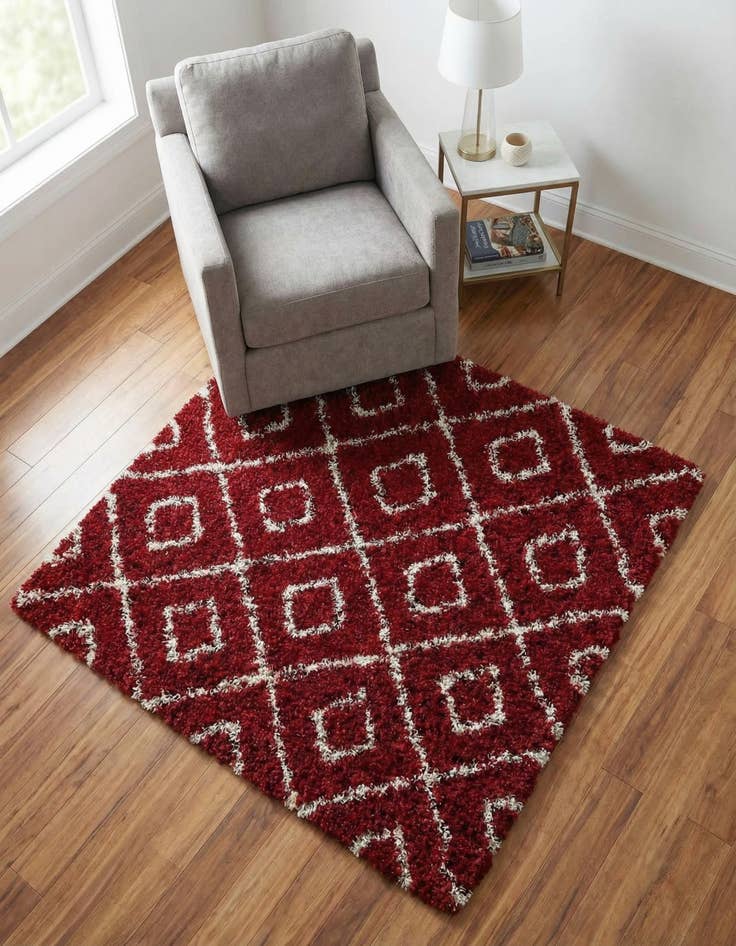 Detail image of 4' x 4' Lattice Shag Square Rug