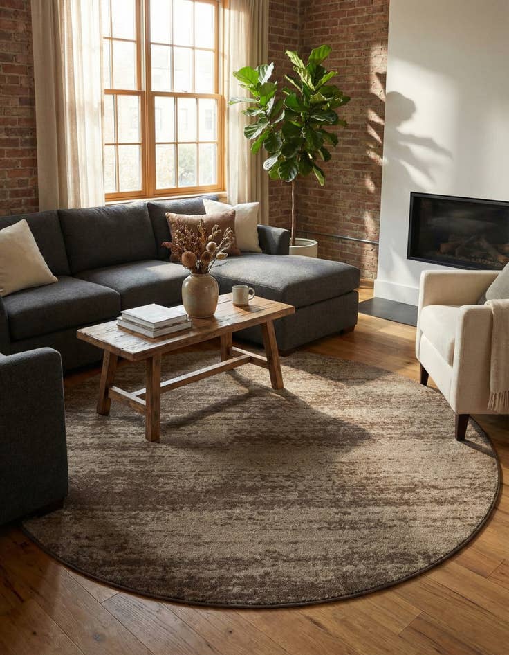 Detail image of 7' 10 x 7' 10 Angelica Round Rug