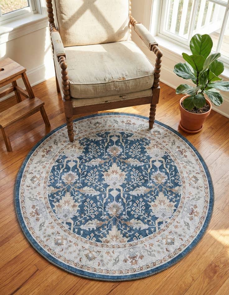 Detail image of 3' 6 x 3' 6 Washable Timeless Round Rug