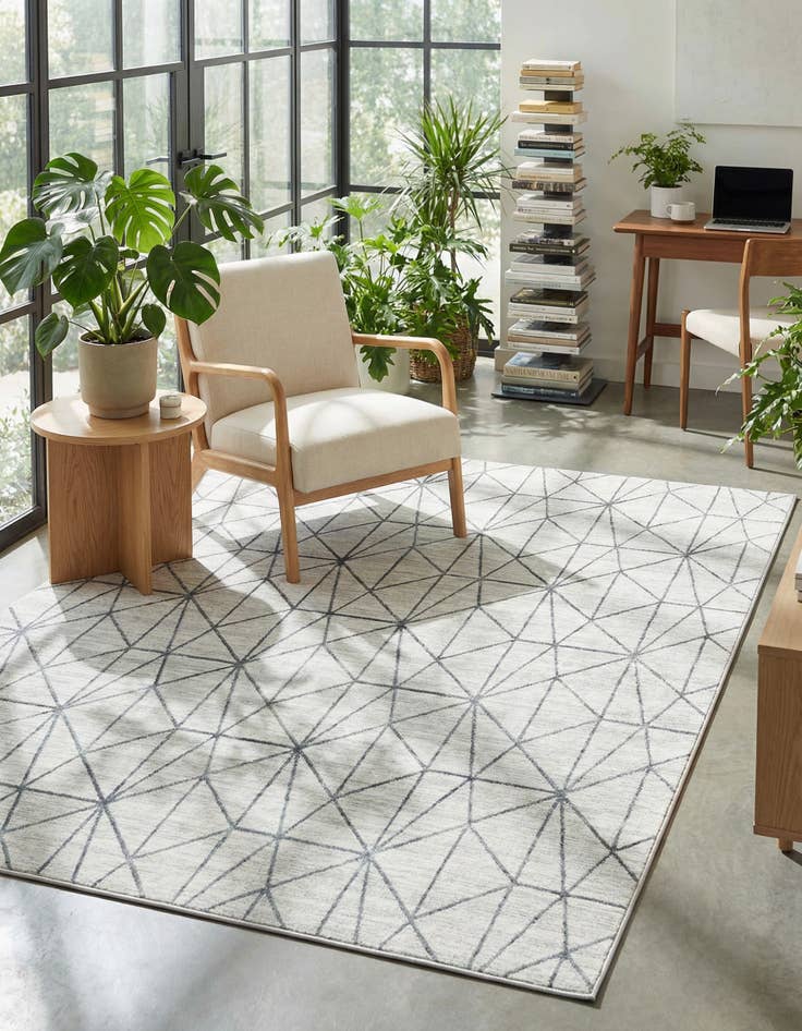 Detail image of 8' x 10' Lattice Trellis Rug