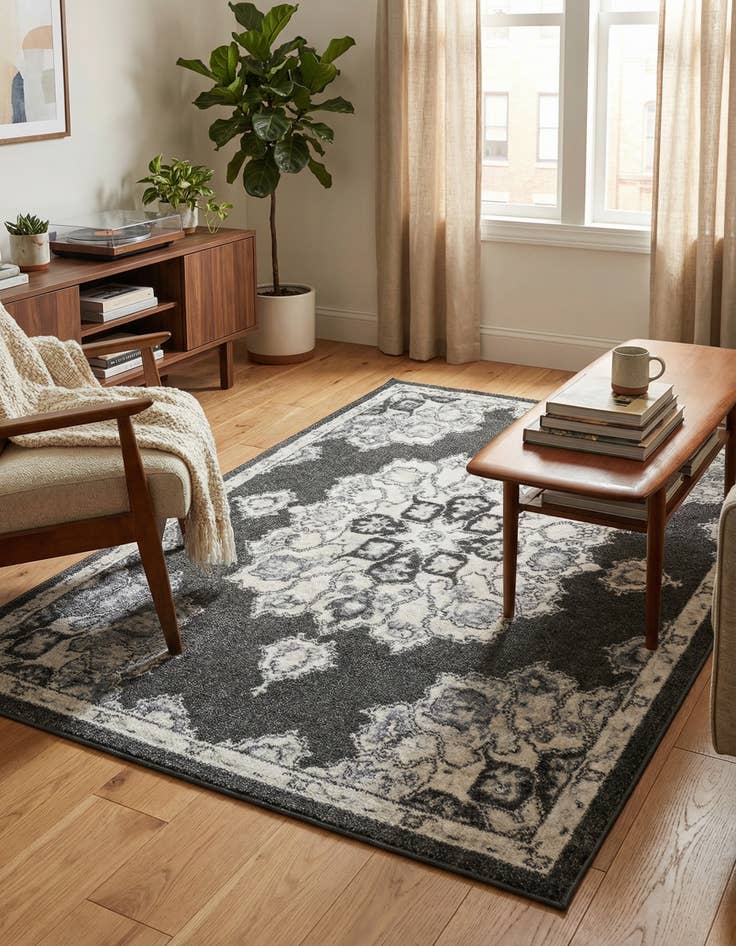 Detail image of 4' x 6' Parker Rug