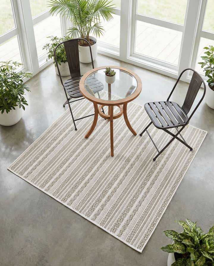 5' 3 x 5' 3 Easy-Clean Striped Indoor / Outdoor Square Rug