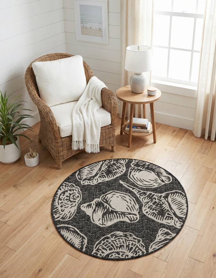 Detail image of 3' x 3' Washable Coastal Indoor / Outdoor Round Rug