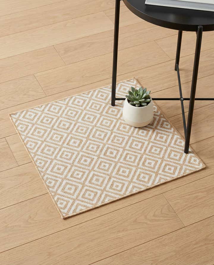 1' 4 x 1' 4 Easy-Clean Jill Zarin Costa Rica Indoor / Outdoor Sample Rug