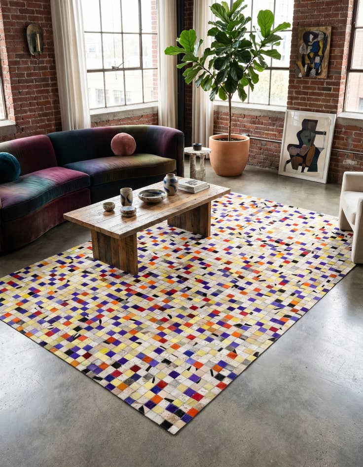 Detail image of 5' 1 x 8' Cowhide - Patchwork Rug