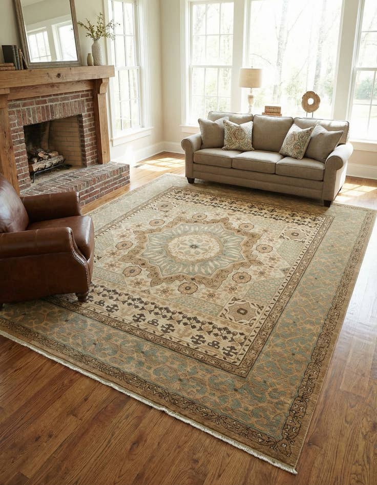 Detail image of 10' x 11' 4 Mamluk Rug