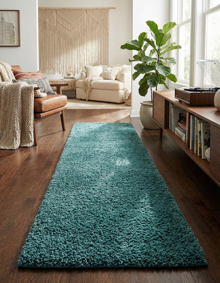 2' 7 x 10' Solid Shag Runner Rug