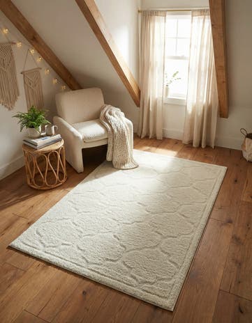 Ivory Lattice Shag Rug