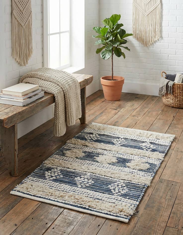 Detail image of 2' x 3' 1 Hand Woven Cotton Chindi Rug