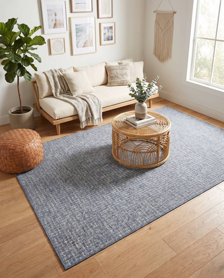 Detail image of 6' x 9' Easy-Clean Checkered Indoor / Outdoor Rug