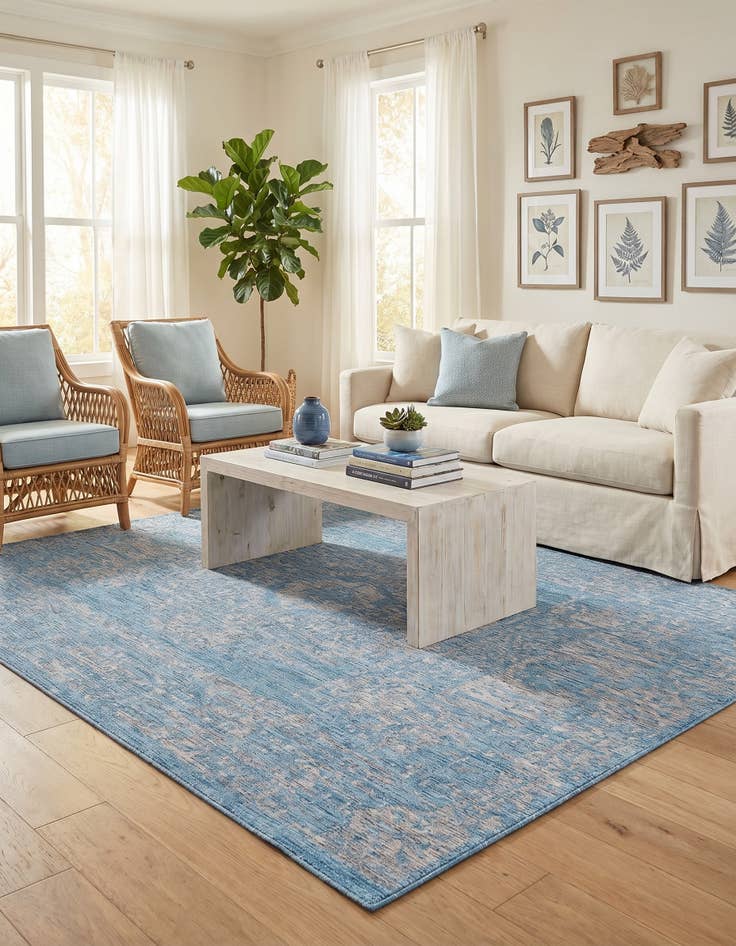 Detail image of 7' 10 x 11' Easy-Clean Traditional Indoor / Outdoor Rug