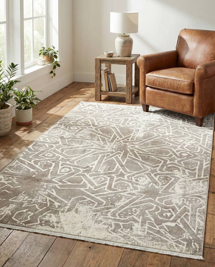 Detail image of 5' x 8' New Vintage Rug