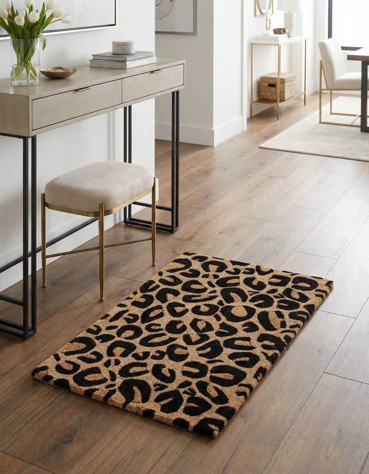 Detail image of 2' x 3' 1 Hand Tufted Safari Wool Rug