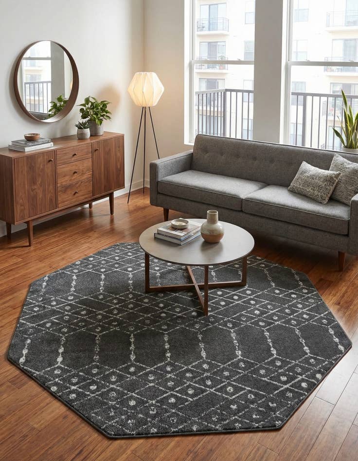 Detail image of 7' 10 x 7' 10 Paxon Trellis Octagon Rug