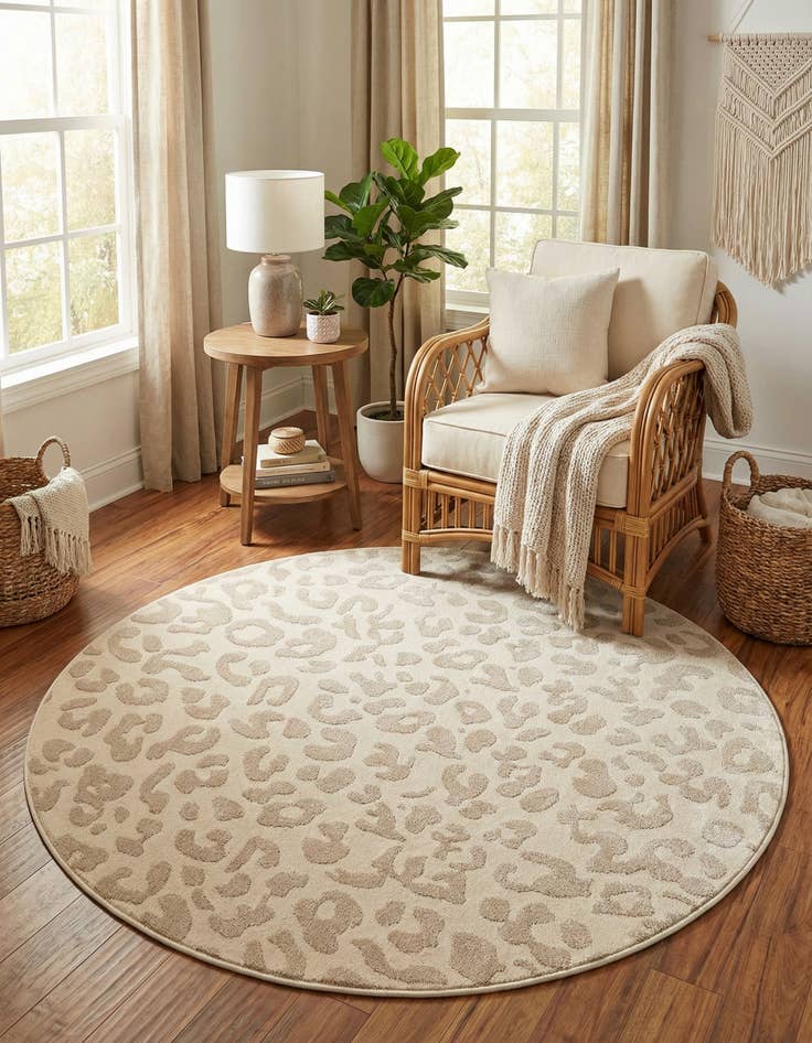 Detail image of 5' x 5' Contour Round Rug