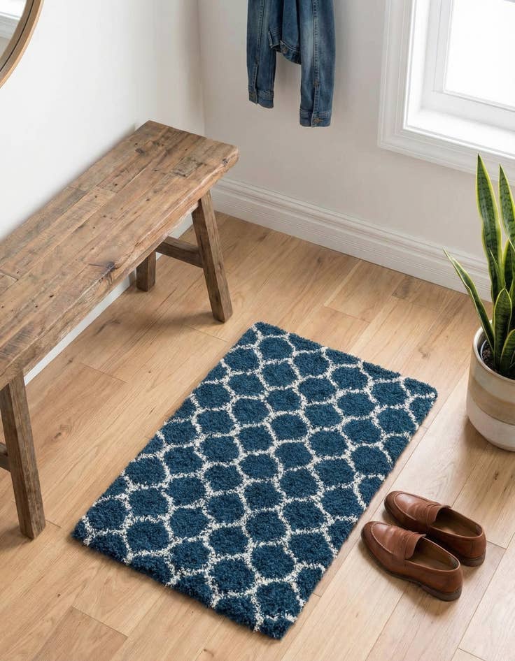 Detail image of 2' x 3' Lattice Shag Rug