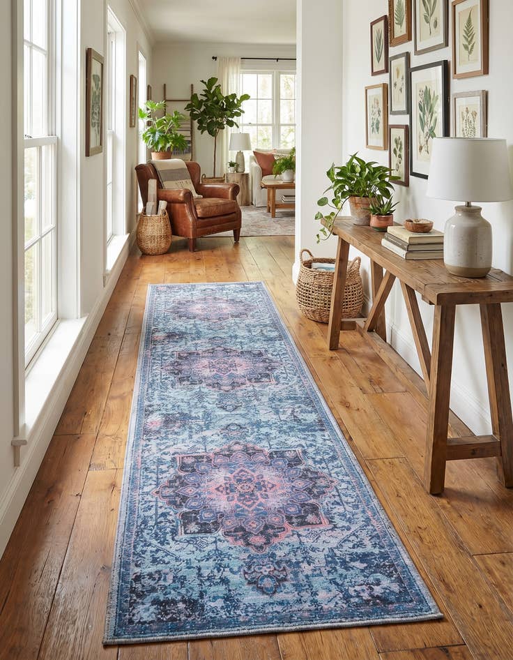 Detail image of 2' x 9' 10 Washable Francesca Runner Rug