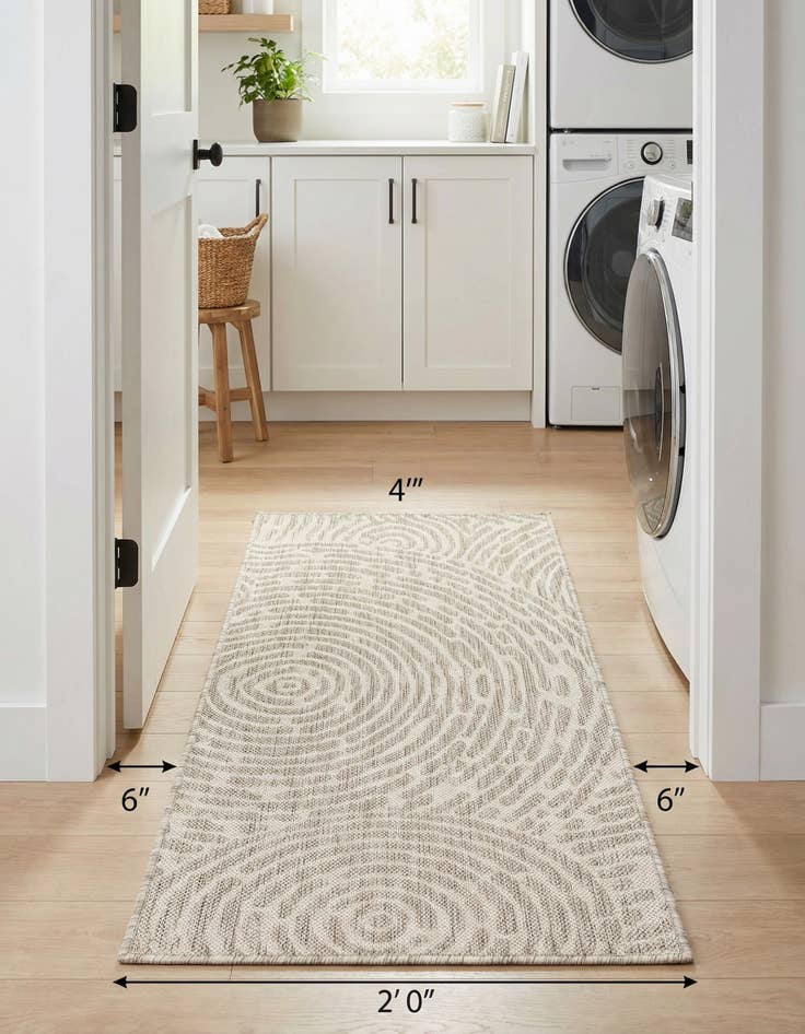 Detail image of 2' x 4'  Washable Modern Indoor / Outdoor Runner Rug