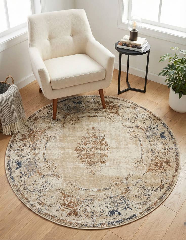 Detail image of 4' x 4' Villa Round Rug
