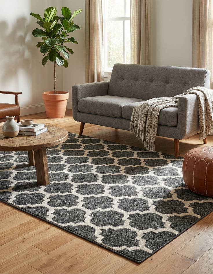 Detail image of  4' x 6' Lattice Rug