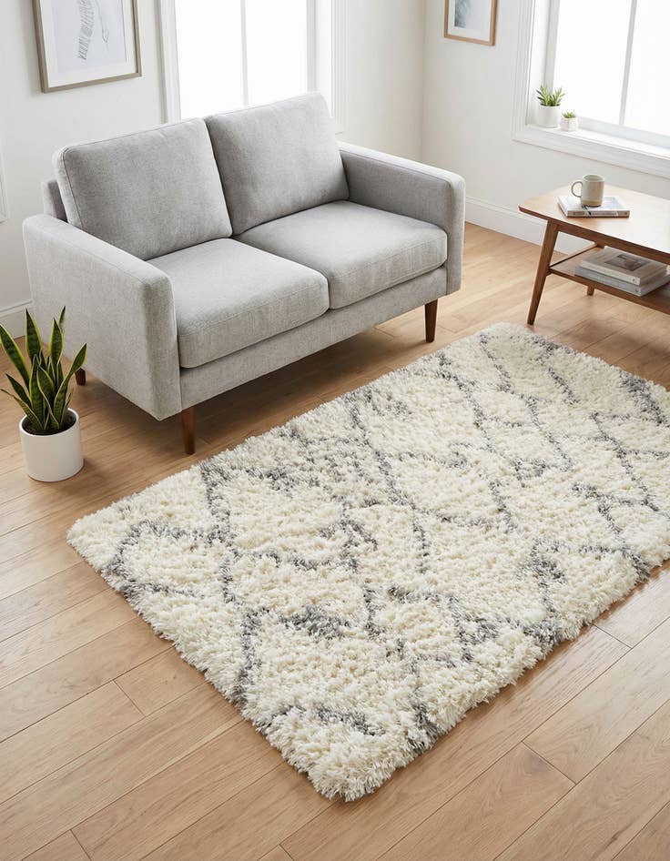 Detail image of 3' x 5' 3 Infinity Shag Rug