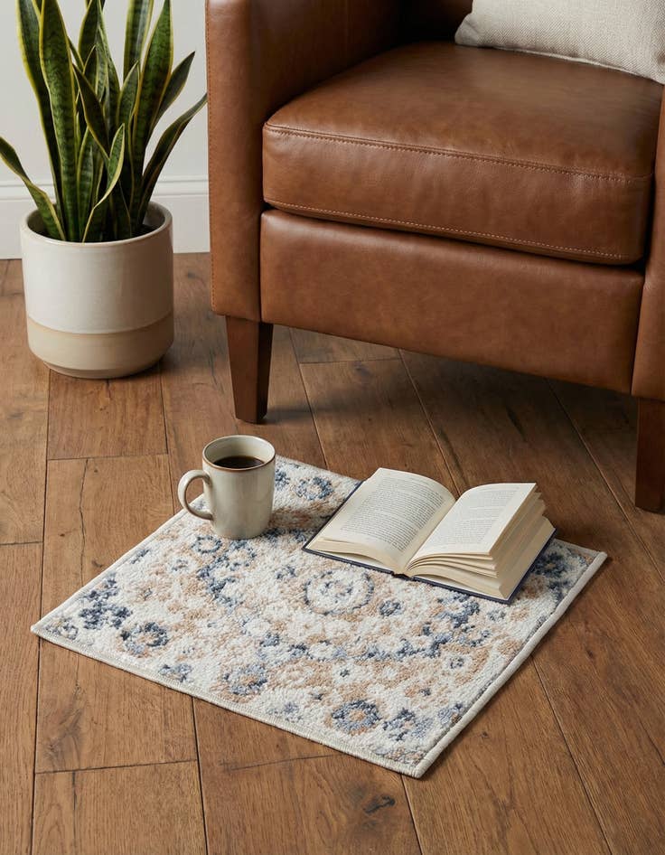 Detail image of 1' 4 x 1' 4 Oxford Sample Rug