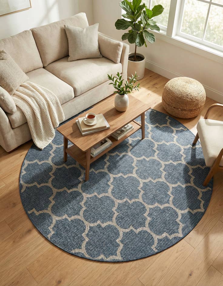 Detail image of 6' x 6' Easy-Clean Trellis Indoor / Outdoor Round Rug