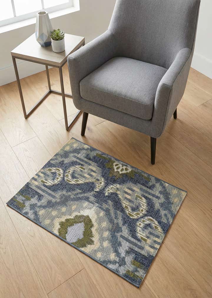 2' 2 x 3' Easy-Clean Modern Indoor / Outdoor Rug