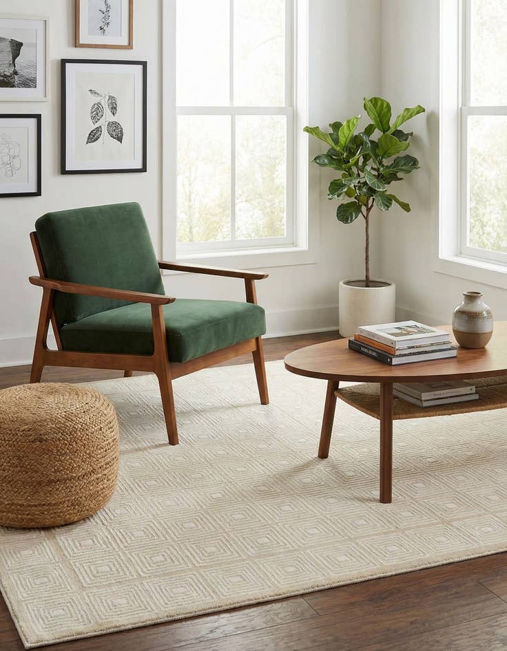 Detail image of 4' x 6' Aakaar Rug