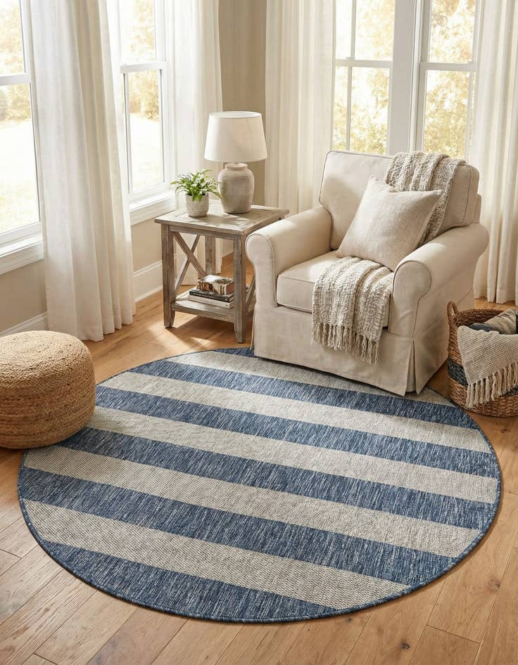 Detail image of 5' 3 x 5' 3 Easy-Clean Ribbon Indoor / Outdoor Round Rug