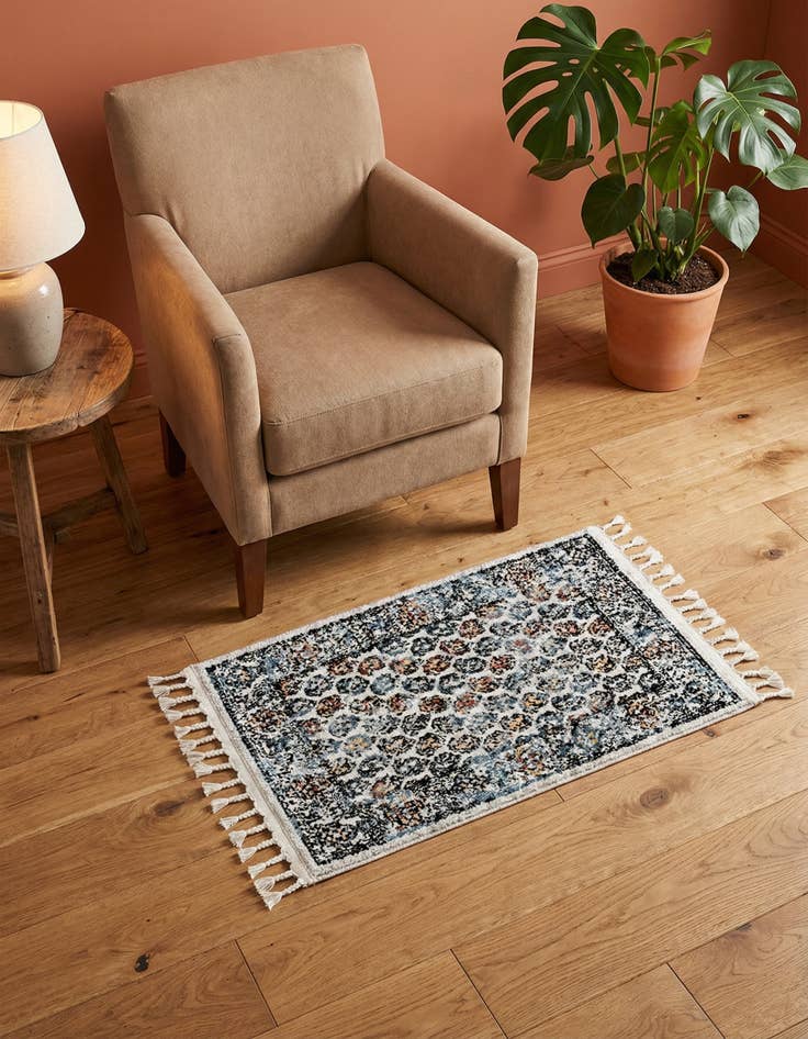 Detail image of 2' x 3' Aramis Rug