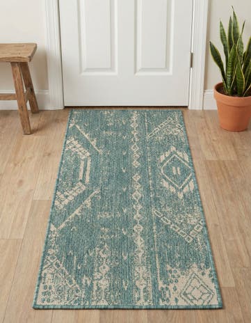 Light Aqua Easy-Clean Bohemian Indoor / Outdoor Runner Rug