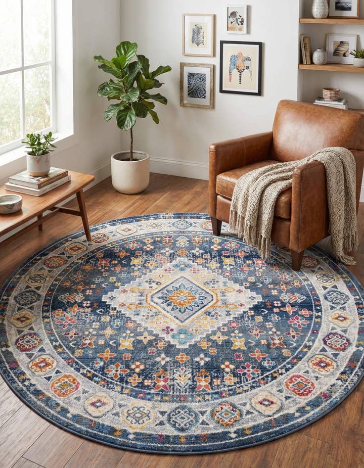 Detail image of 5' x 5' Budapest Round Rug