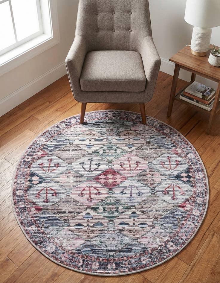 Detail image of 4' x 4' Washable Mangata Round Rug