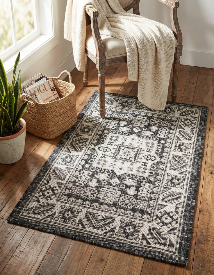 Detail image of 2' x 3'  Washable Aztec Indoor / Outdoor Rug