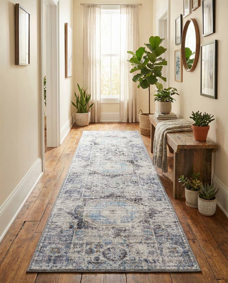 Detail image of 2' 7 x 10' Yara Runner Rug
