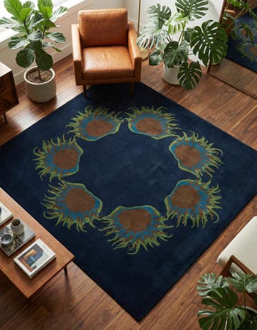 7' 5 x 7' 7 Luna Square Rug
