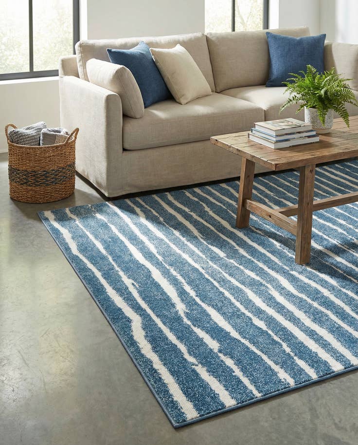 Detail image of 5' x 8' Easy-Clean Sabrina Soto Ola Indoor / Outdoor Rug