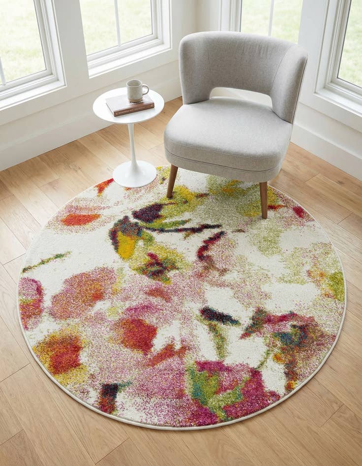 Detail image of 4' x 4' Florence Round Rug